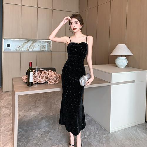 新款名媛气质满天星鱼尾裙性感丝绒吊带裙闪闪烫钻黑色礼服裙