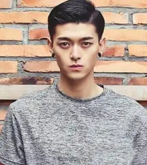 90后男生侧背头发型图片 示范侧背头怎么弄好看