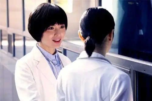 到爱的距离李晨避谈张馨予靳东李佳频互动