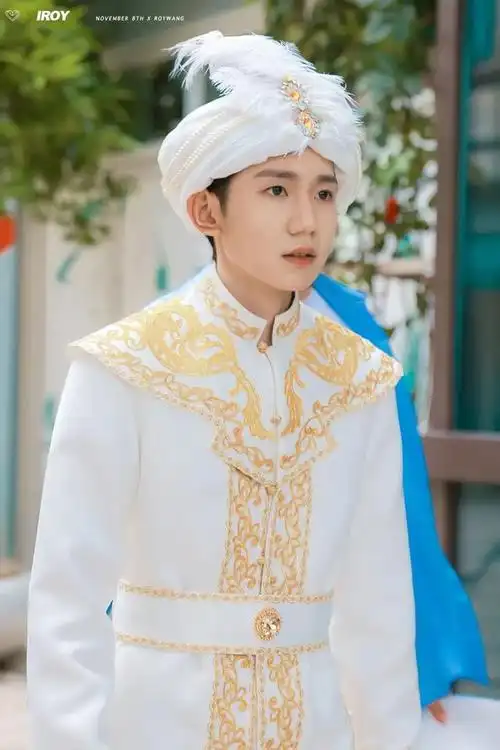 王源奇异剧本鲨古装王子造型上线,粉丝急盼节目赶快播