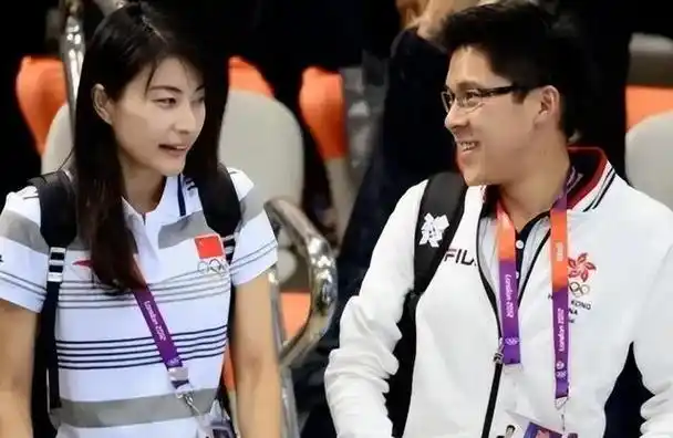 为何说霍启刚仕途无上限背后离不开2人支持最大助力是霍英东