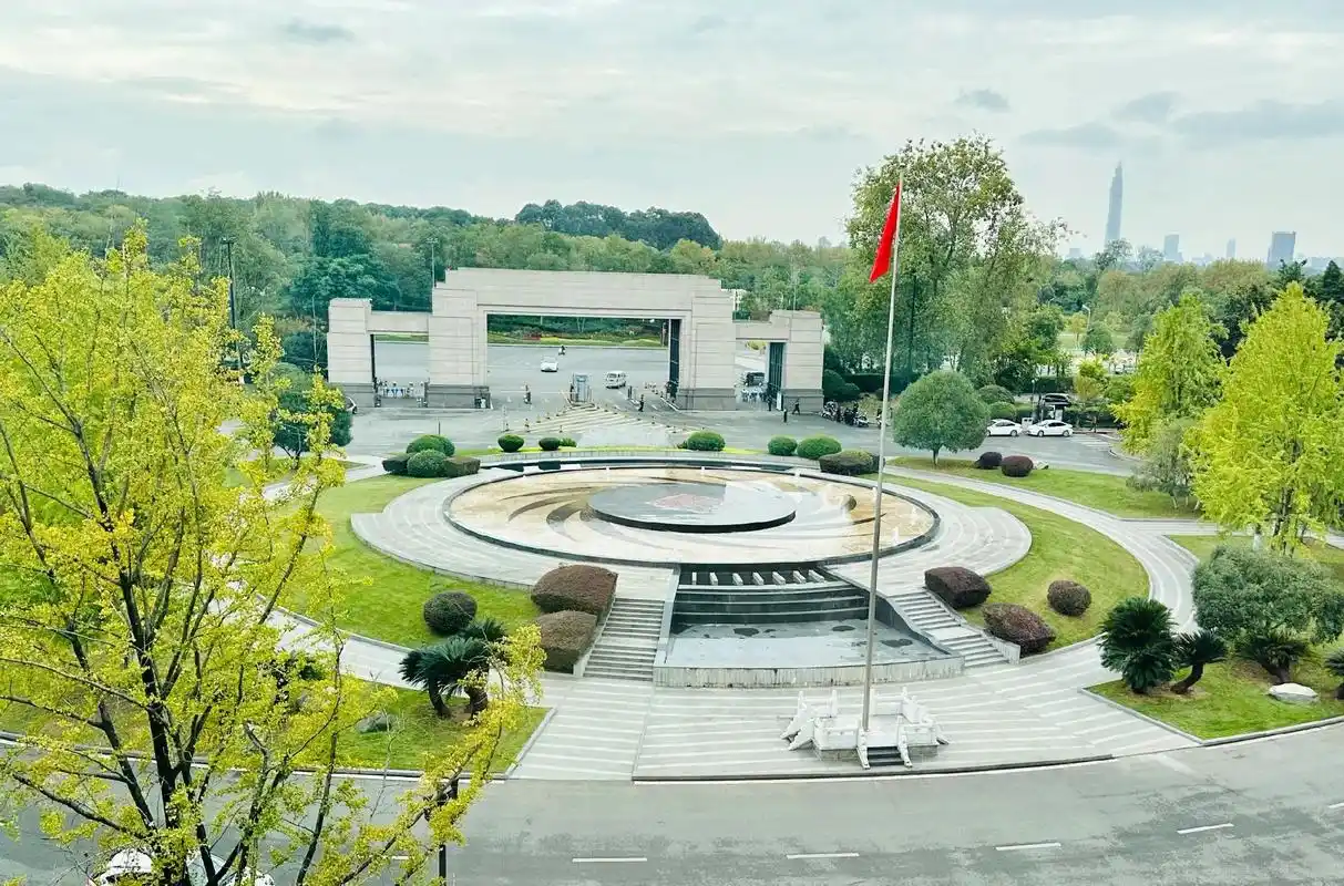 初冬的成大校园