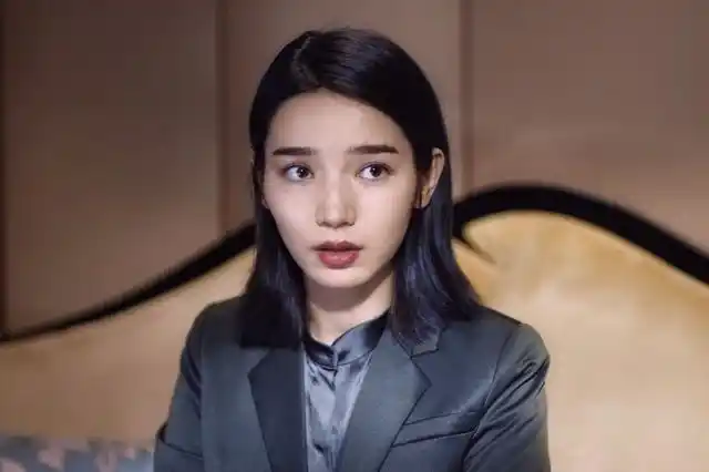 《暴风眼》苗霏胆大心细,与沉睡者斗智斗勇,堪称女中豪杰:佩服