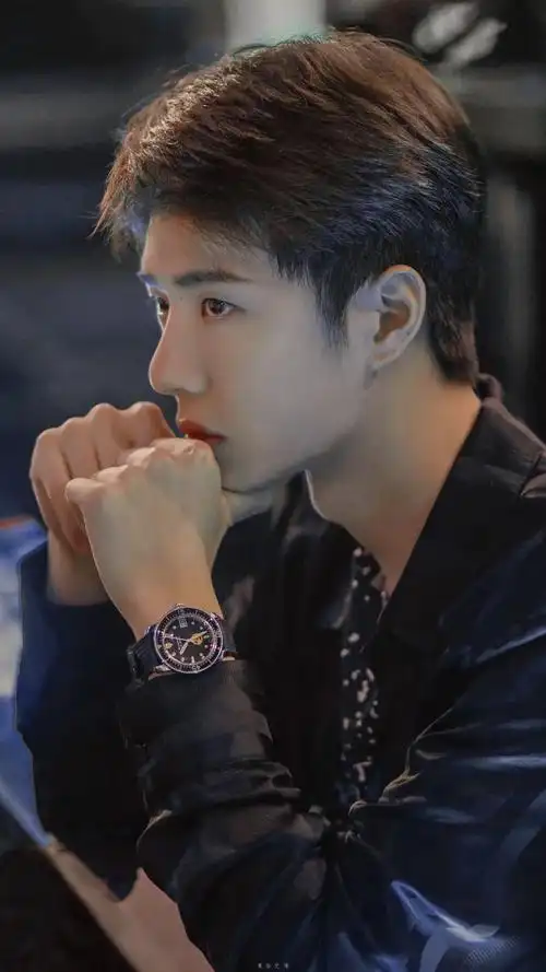 王一博这就是街舞壁纸来一波不管哪一张做壁纸屏保都超帅