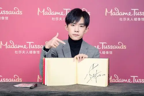易烊千玺入驻杜莎夫人蜡像馆 第一尊蜡像将揭幕