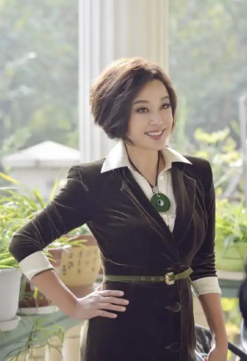 刘晓庆首次谈及婚姻,5个字表明感情态度,网友直言太敢讲了!