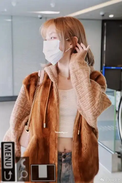 宋雨琦机场私服##宋雨琦回国录奔跑吧