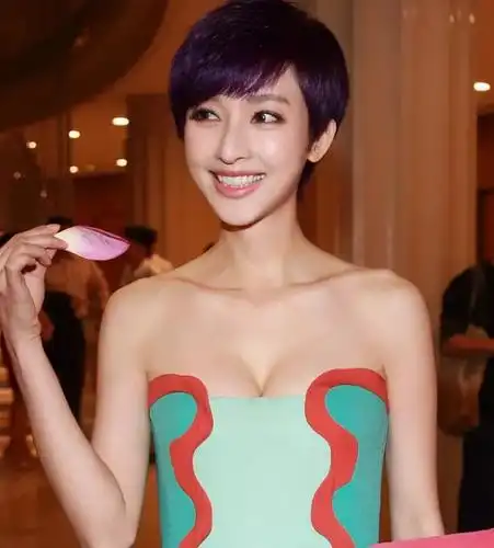 张俪_演员_作品_个人资料_简历_生日_经历_留言 - 酷乐米