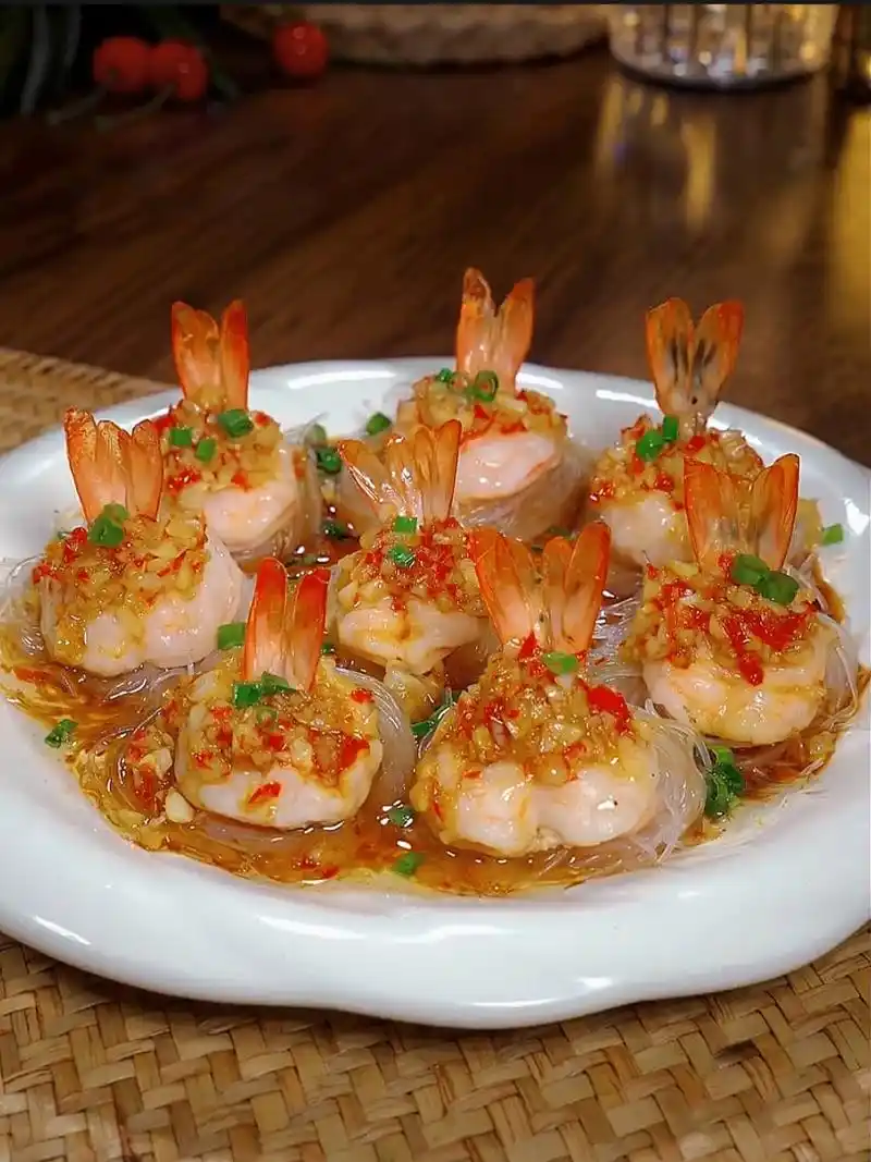 羡慕吗 男朋友做的蒜蓉粉丝虾