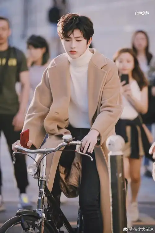 细数蔡徐坤与小车车不得不说的缘分--爱豆app