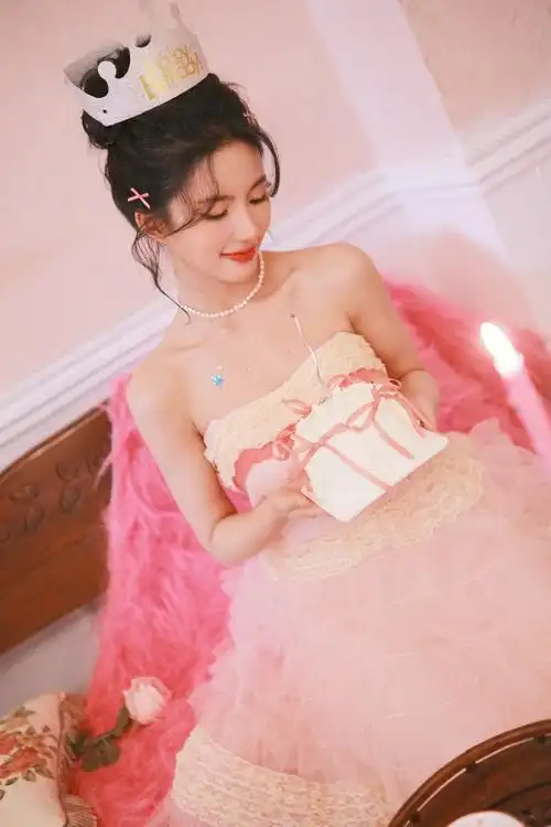 刘些宁1023生日快乐