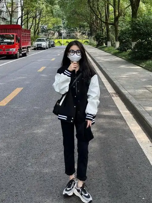 身高158甜酷女孩的校园个性风穿搭