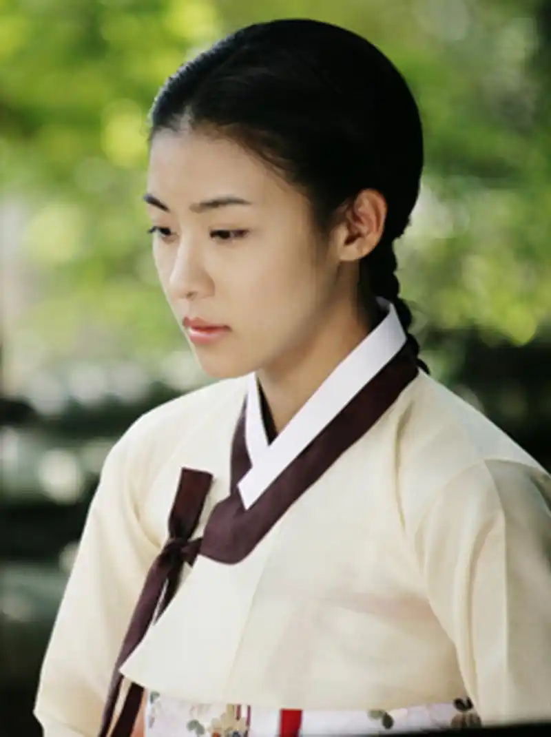 一个精彩的黄真伊 一个精彩的故事  《黄真伊》  在那个年代对于一个