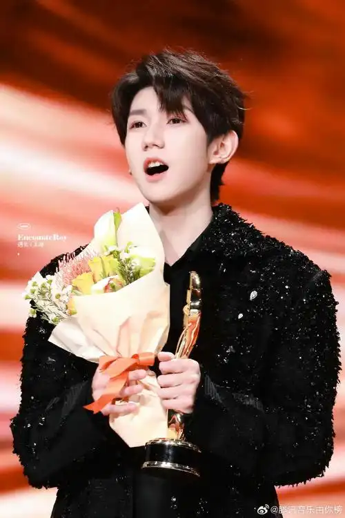 王源超话蔡徐坤超话周深超话张云雷超话时代少年团超话张泽禹超话