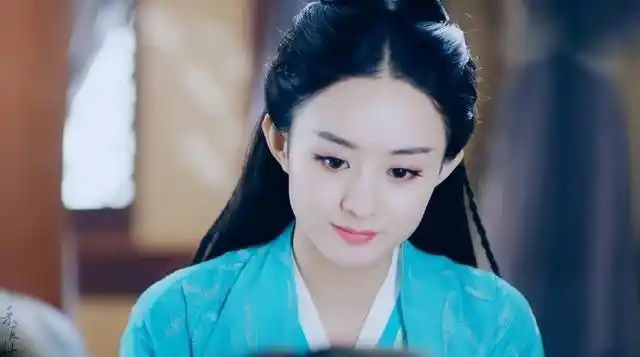 为什么赵丽颖的事迹能上到语文课本上?除了励志,还有这些因素