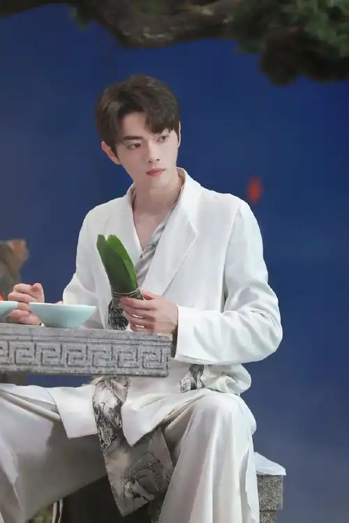 每一帧截下来都是可以做壁纸的程度,不得不说许凯和国风适配度好高呀