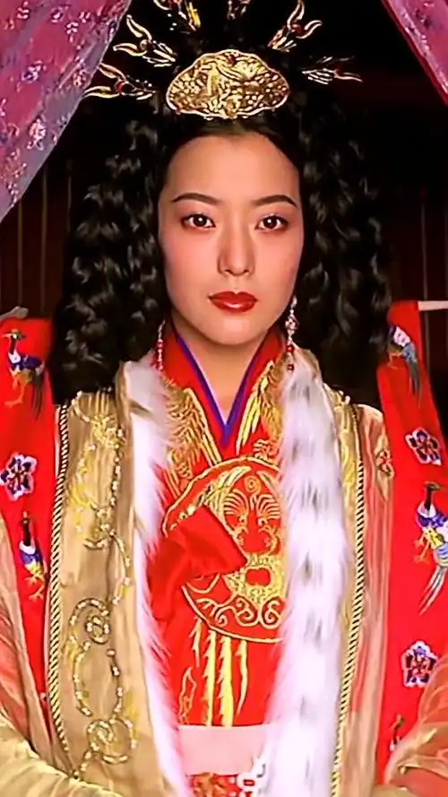 一代女神金喜善,真算得上江山美人了,开头的一句台词,勾起了无数回忆