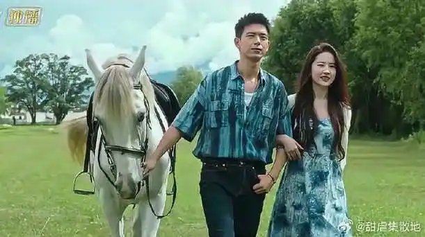 红豆主动牵手,谢之遥瞬间心跳加速,瞬间甜齁|红豆|刘亦菲|李现_新浪