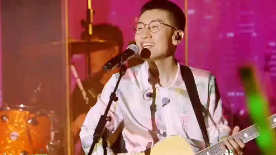 鲜活唱游团丨纯享版:金志文《远走高飞》