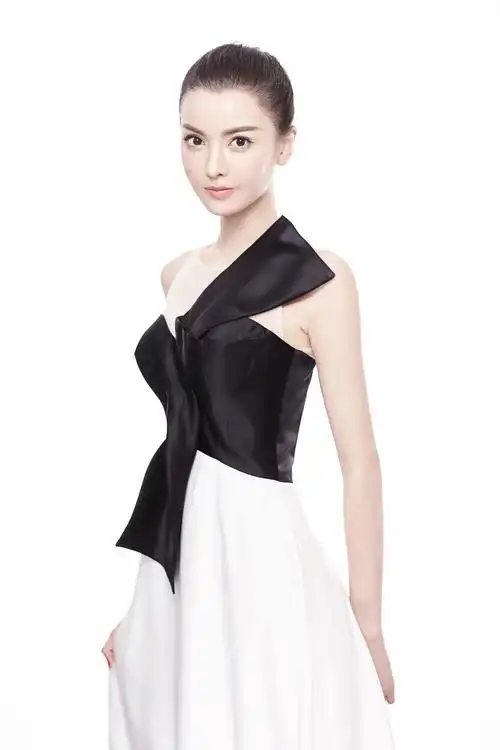 p data-id="gnz1kzqx29">常乐,女,6月28日生,中国大陆新生代女演员