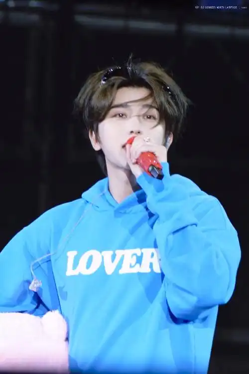 蔡徐坤超话#蔡徐坤曼谷演唱会#希望你以后好好对待你的舞台热爱并且