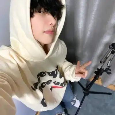 ins高级质感小众头像男_男生头像_头像屋