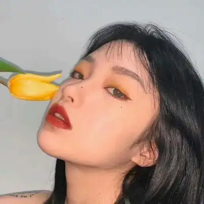 微信成熟稳重个性女生头像/低谷期的反逆