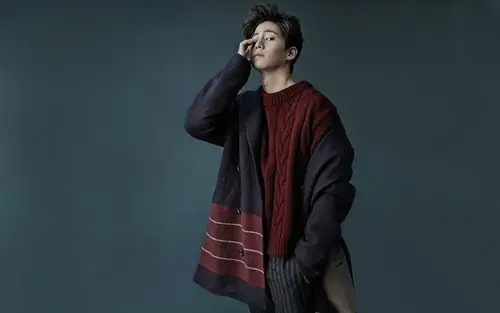 韩国帅哥明星宋再临写真高清电脑桌面壁纸下载