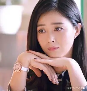 蒋欣在《欢乐颂》里饰演的樊胜美剧照