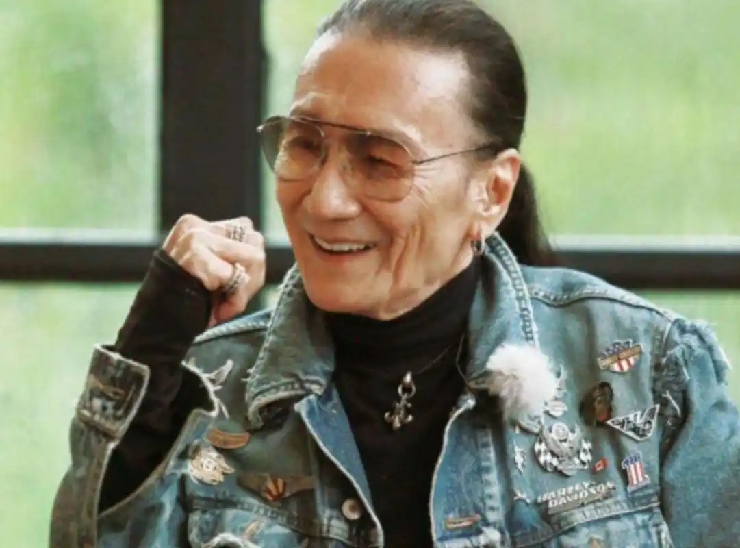 84岁谢贤当年靠吃药留住女友,女友却说出这样的话,太扎心了