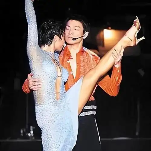 遮羞布彻底盖不住了刘德华赖文慧关系曝光除了结婚证啥都给了