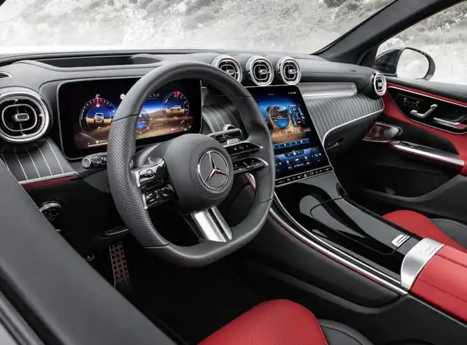 全新奔驰glc官图发布 年内上市 内饰变化大_凤凰网汽车_凤凰网