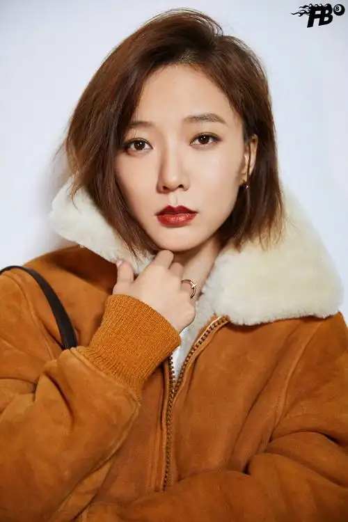 王珞丹相关图片