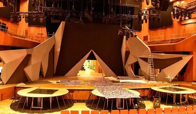 有创意又好看的极简风格舞台