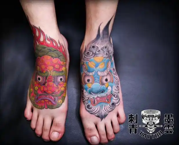 西宁纹身双脚面唐狮子