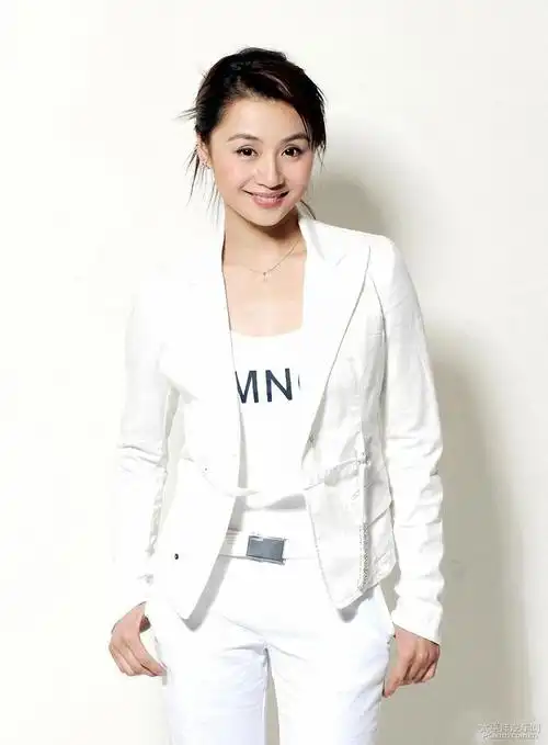 美女主持曹颖高清[19p]