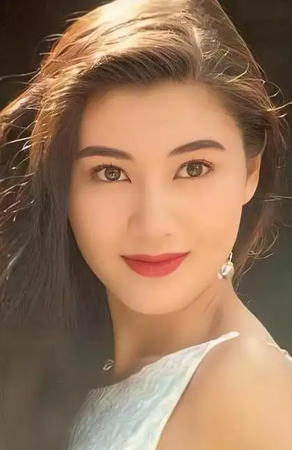 "香港小姐"李嘉欣!为嫁豪门有多拼?击退何超琼钓走许晋亨