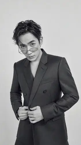 朱一龙费加罗杂志照片