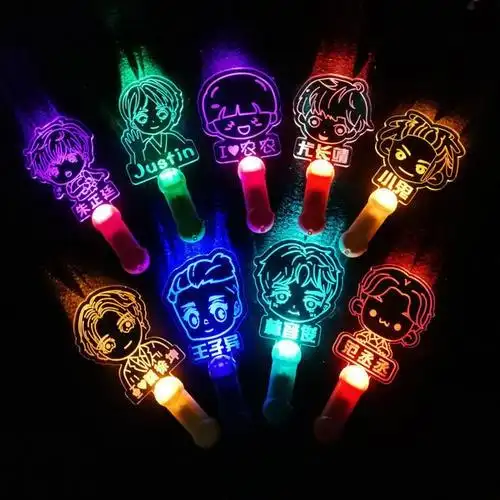 流量粉每天都justin黄明昊粉丝和胡春杨粉丝因为应援色battle起来了