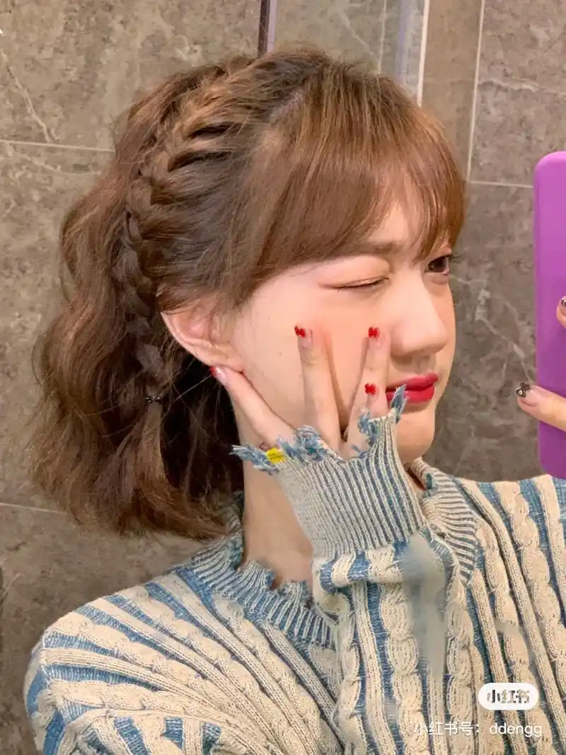 短发编发发型推荐,甜甜的很适合约会哦