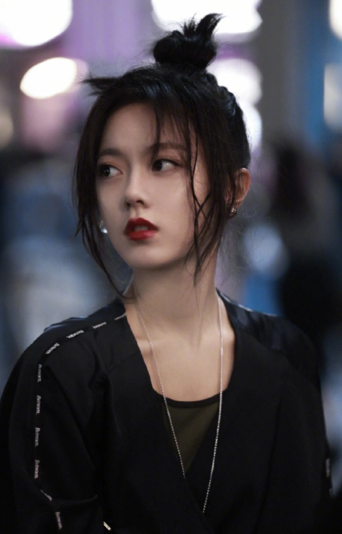 赵今麦饰演的林妙妙曾被吐槽颜值低,到那时看到现实