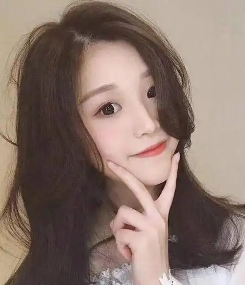 适合学生的八字刘海 高中生最爱的发型