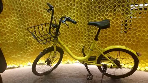 全新ofo小黄车:三级变速 还配有大灯