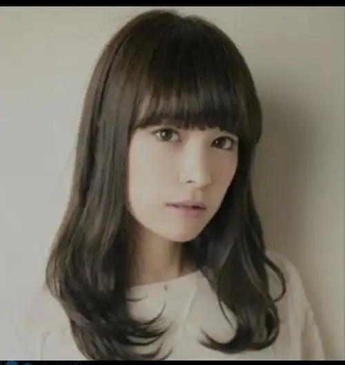 长脸女生适合什么样的刘海么,谁能帮我找一个适合学生又可以遮住长脸