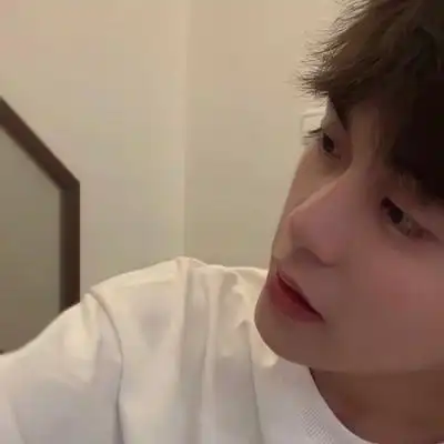 精致干净真人上半身最新男生头像 高级ins风简约微信男头2022_男生