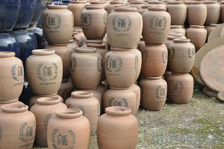 无铅老式白酒坛子土陶瓷发酵酿酒缸窖藏密封泡酒罐带盖储酒壶20斤不