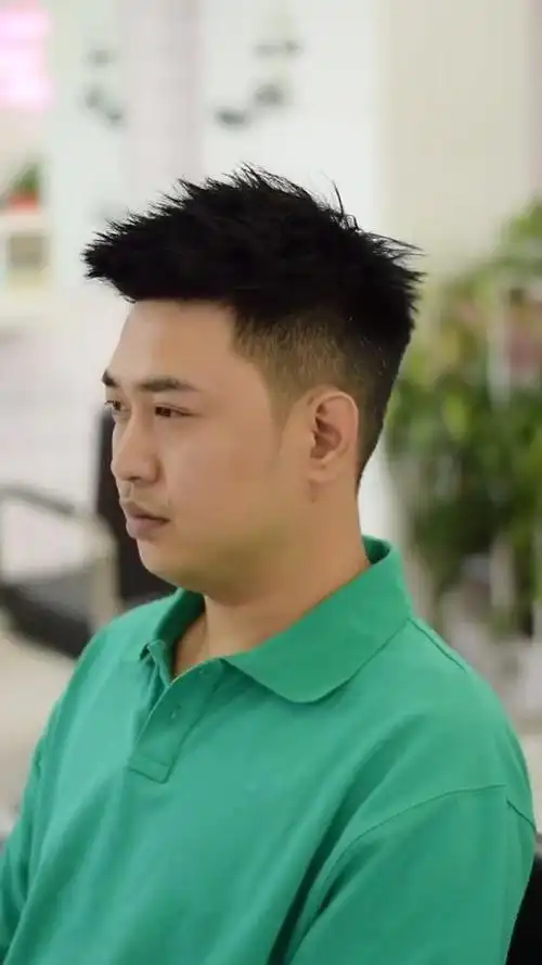微胖男士适合的发型推荐成都男士发型 男士发型 潮男发型