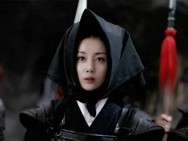 李溪芮现代剧造型单一爱短发,她的古装扮相却风格百变!