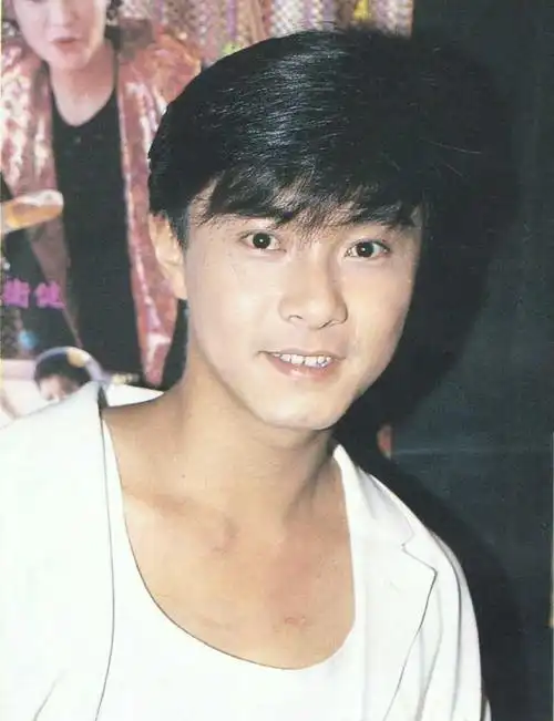 张卫健和李易峰比谁帅呢