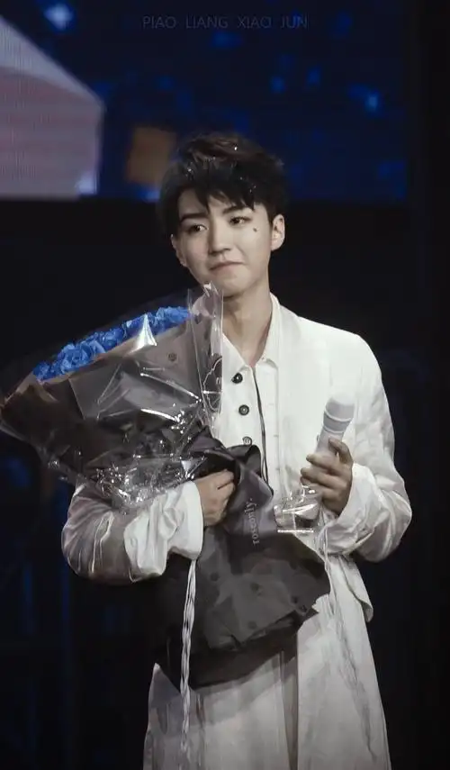 to王俊凯俊凯十九岁生日快乐王俊凯十九岁生日会part8part9